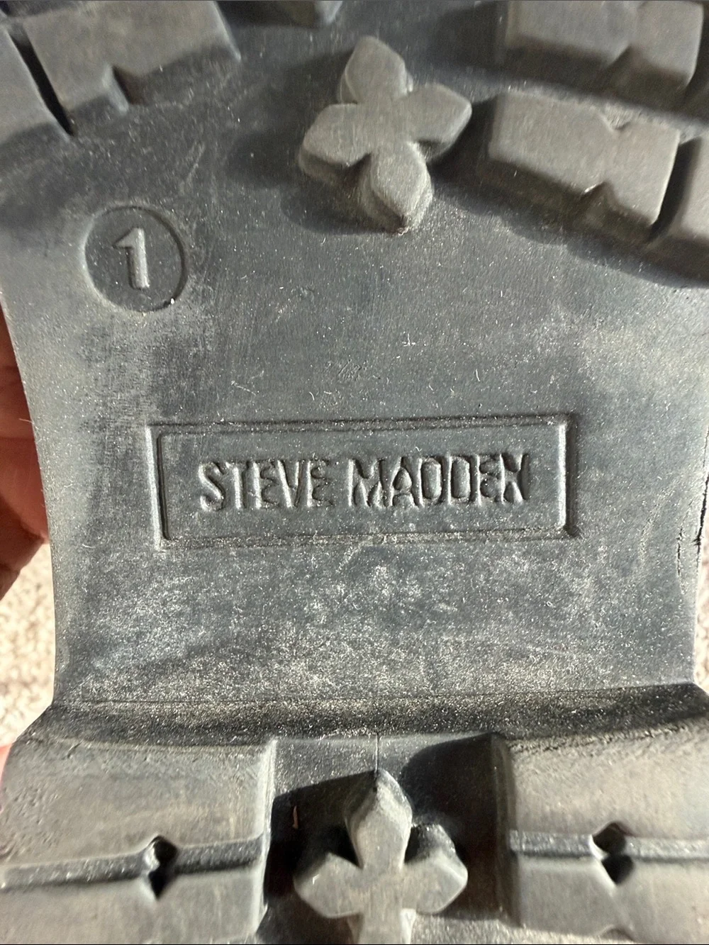 Steve Madden excellent steve